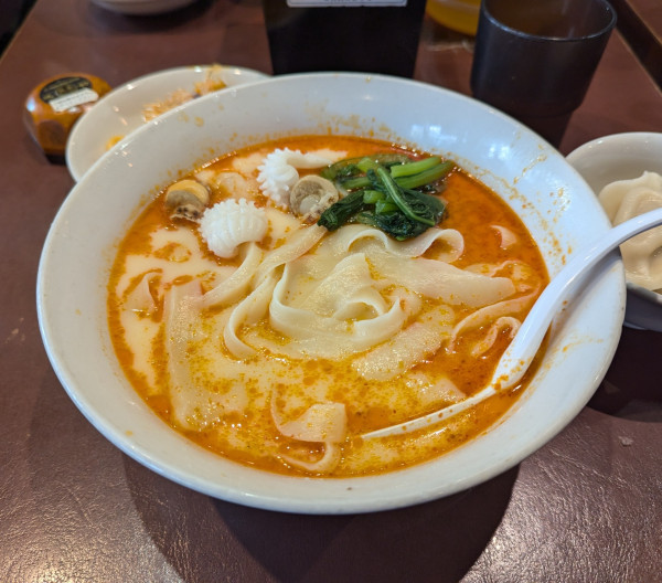 「海鮮刀削麺」@陳家私菜 新宿店の写真