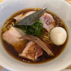 特製醤油そば：1400円