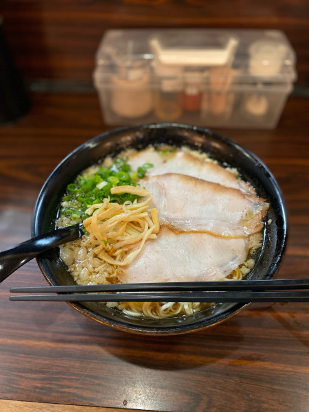 「背脂醤油ラーメン大盛」@尾道ラーメン ほんてんの写真