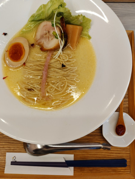 「A麺　鶏白麺　1000円」@鶏塩麺リオンの写真