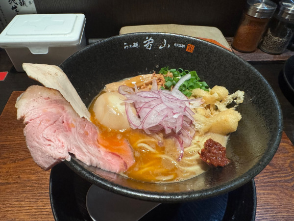 「甘エビ鶏白湯そば【限定B】」@らぁ麺 芳山の写真
