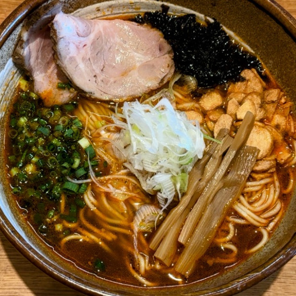 「【季節限定】醤油RED ¥1,100＋ご飯100g ¥150」@麺や 結の写真