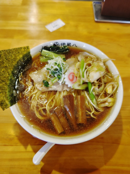 「中華そば(大)(790円)」@築地の中華そば 伊蔵八の写真