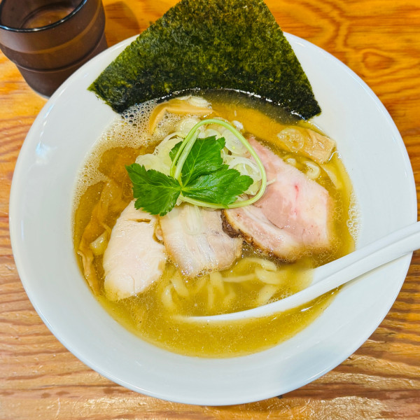 「手揉み中華そば(塩)」@麺や晴心の写真