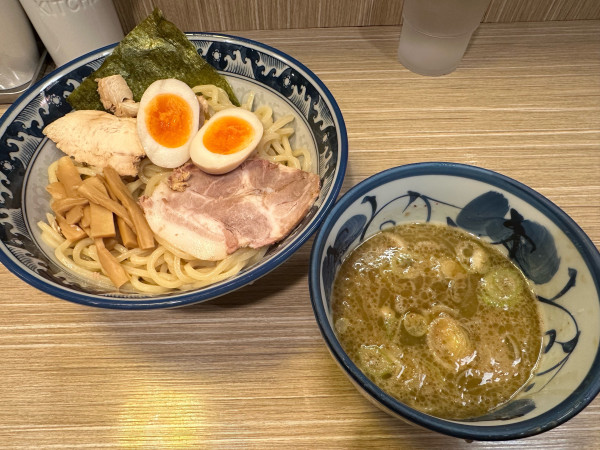 「味玉鶏つけ麺」@秋葉原つけ麺 油そば 楽の写真