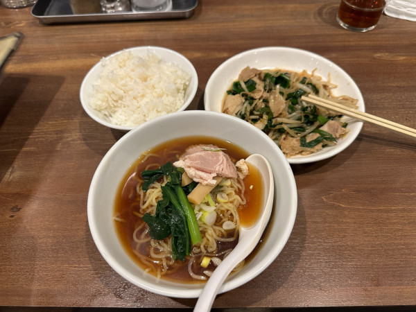 「陳麻家定食（肉ニラ炒め＋半醤油ラーメン）1050円→750円」@陳麻家 高崎駅西口店の写真
