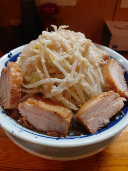 「チャーシュー麺大盛り  全マシ」@連の写真