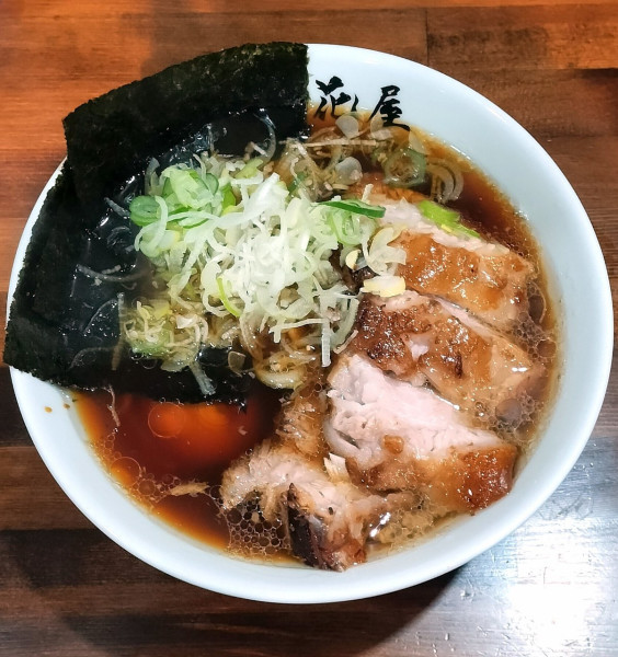「チャーシューメン 1200円＋味玉 100円」@ラーメン花屋の写真