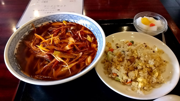 「半炒飯」@餃子酒場の写真