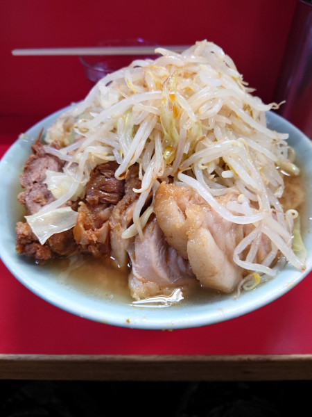 「大豚ダブル  野菜マシ  ニンニク  カラメ」@ラーメン二郎 三田本店の写真