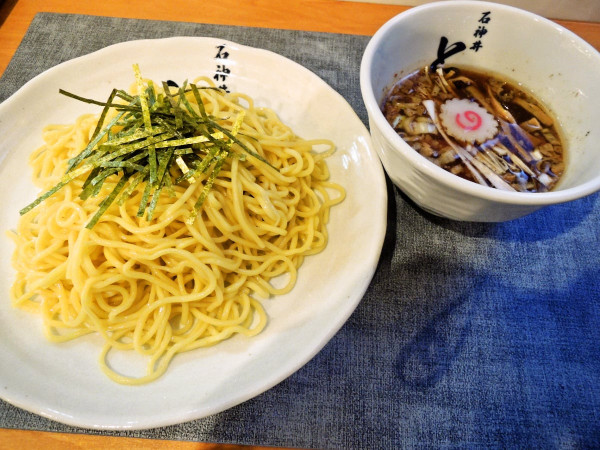 つけ麺（950円）