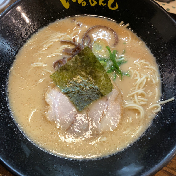 「醤油ラーメン 500円+替玉」@豚骨ラーメン いちもんじ 北本店の写真