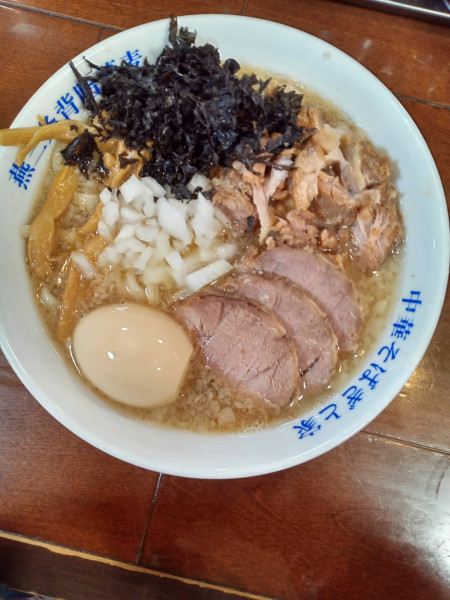 「特製背脂煮干しそば」@燕三条中華そば ぎと家 武里本店の写真