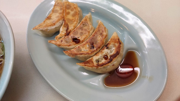 「餃子 250円」@うめ〜や! 夢屋の写真