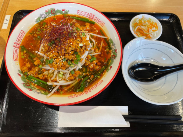 「台湾ラーメン　￥９００」@ミャンマー×日本居酒屋 ビルマの写真