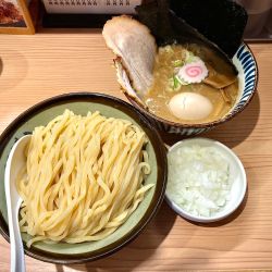 特製つけ麺中盛り+玉ねぎ