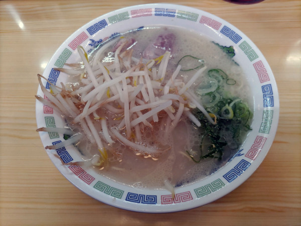 「もやしラーメン390円」@博多ラーメン はかたや 西新店の写真