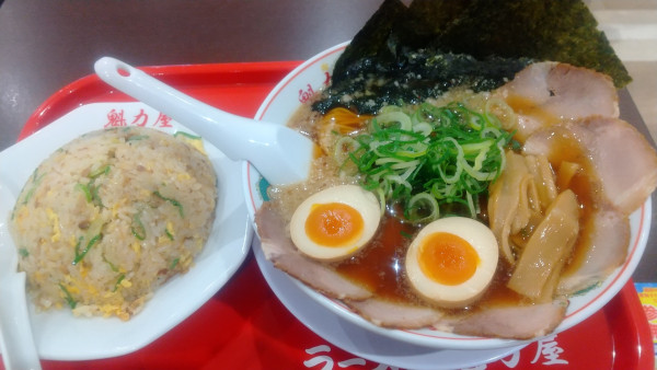 「全部のせ醤油ラーメン」@ラーメン魁力屋 イオンモール水戸内原店の写真
