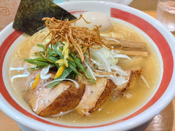 「特製塩らぁ麺大盛」@麺処 桂の写真