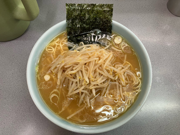 「モヤシラーメン大盛り　1100円(950＋150)」@ラーメン道楽 渋谷店の写真