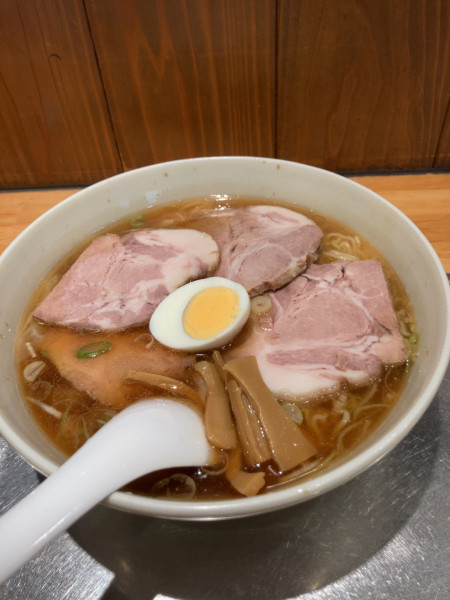 「チャーシューワンタンメン　1370円」@保谷大勝軒の写真