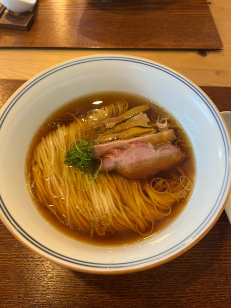 「醤油らぁ麺」@Ramen FeeLの写真