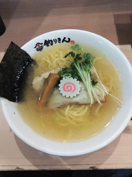 「真鯛と煮干中華そば」@鮨とラーメン うおがしや 鶴屋町店の写真