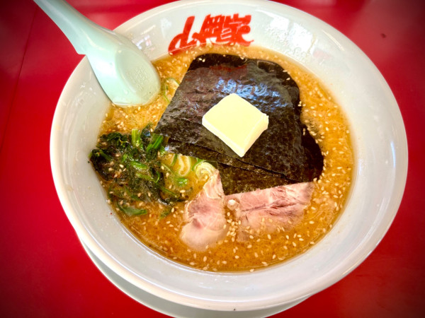 「特製味噌ラーメン(820¥)」@ラーメン山岡家 神栖店の写真