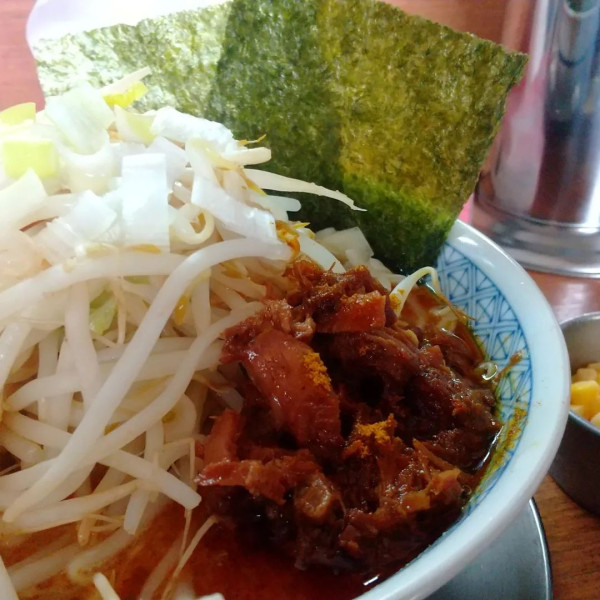 「#濃厚カレー担々麺 #野菜増し #コーン #ニンニク #11」@ラーメン ぶぅさんの写真