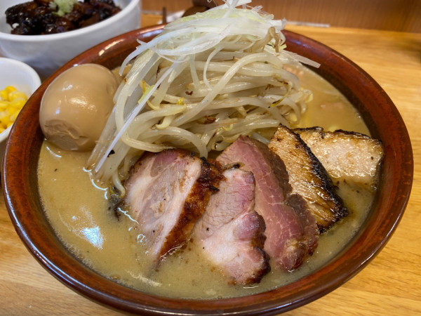 「味玉味噌チャーシュー＋メンマ＋コーン＋ちゃーしゅー飯」@味噌っ子 ふっくの写真