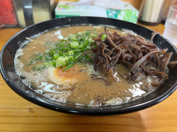 「豚骨ラーメン」@豚骨ラーメン 新井商店の写真