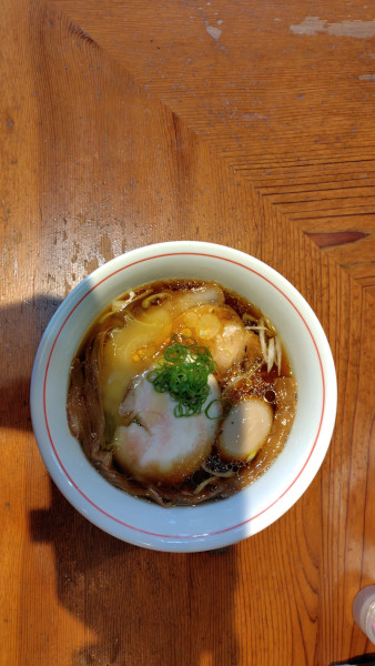 「味玉醤油ラーメン」@ラーメン屋 トイ・ボックスの写真