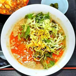 担々麺+麻婆飯のセット 1200円