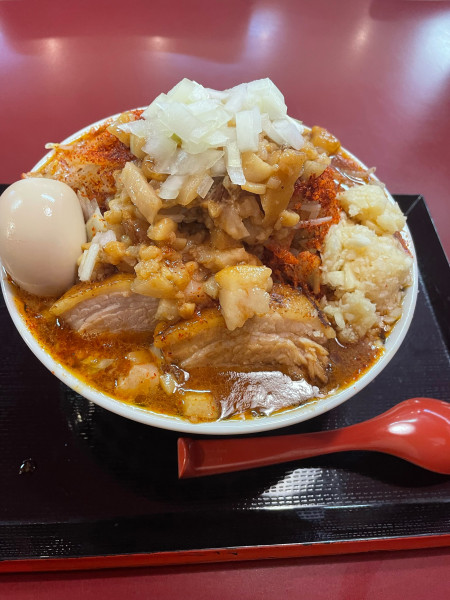 「赤い豚そば」@らぁ麺処 蓮の華の写真