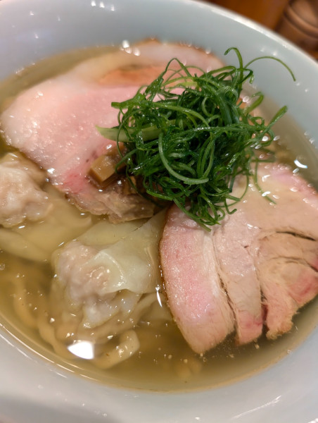 「わんたん塩そば」@中華そば しば田の写真