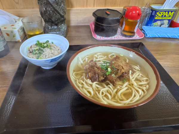 「ソーキそば」@牧志そばの写真