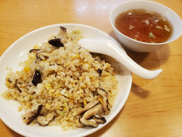 「シイタケチャーハン」@チェックメイトの写真