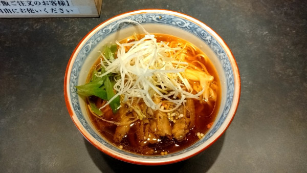 「笠岡ラーメン醤油_890円」@笠岡ラーメン 一元堂 神保町店の写真