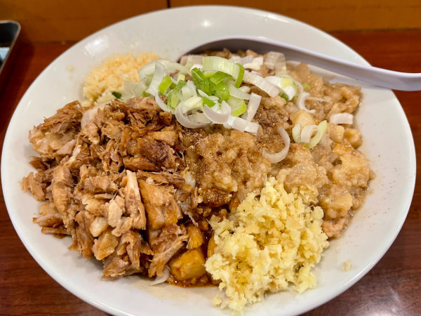 「メガ麻婆まぜそば(ヤサイ入り)」@メガガンジャの写真