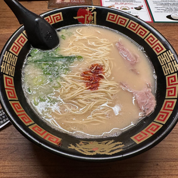 「ラーメン+半替玉」@一蘭 仙台駅前店の写真