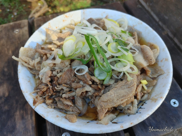 「肉ダブルそば（600円）」@南天 本店の写真