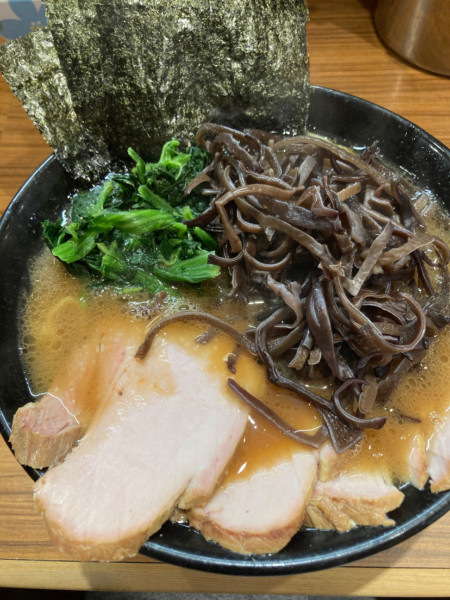 「チャーシュー麺、きくらげ」@横浜家系らーめん 輝道家の写真