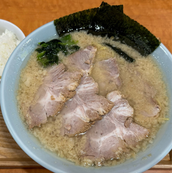 「背脂チャーシューメン➕半ライス」@ラーメンショップ大門 福大亭の写真