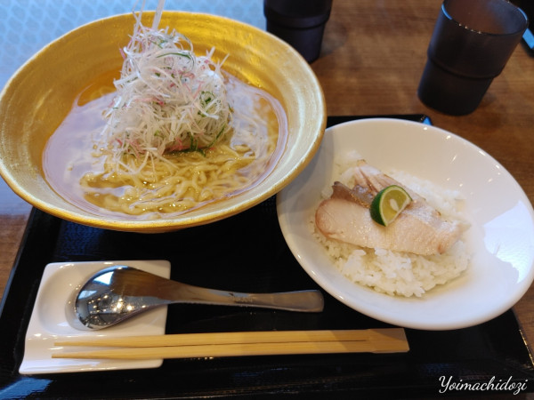 「炙り寒鰤ご飯付きララララーメン（1,250円）」@Fishmenの写真