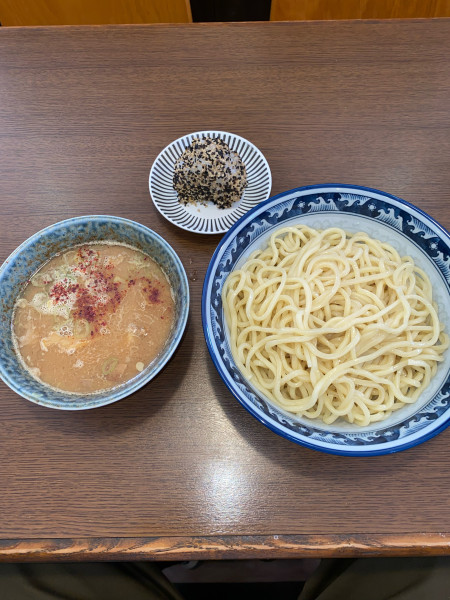 「つけ麺2玉サービスおにぎり¥1,130円」@中華そば 坂井田の写真