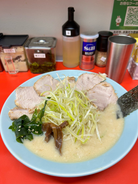 「ネギチャーシュー麺　1200円」@ラーメンショップ まるQの写真