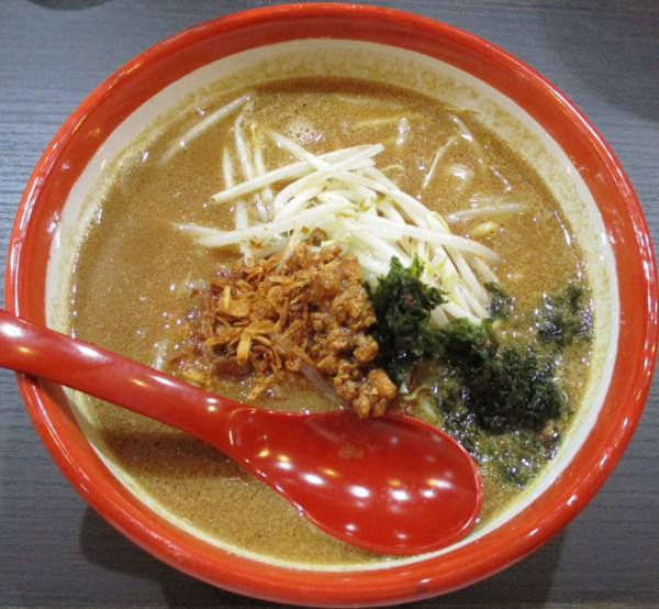 「伊勢味噌らーめん　913円」@麺場 田所商店 新宿西口店の写真