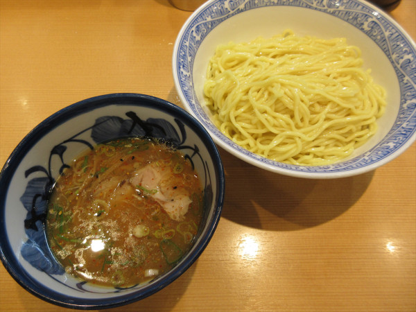 「つけ麺（930円）」@中華そば 青葉 川崎アゼリア店の写真