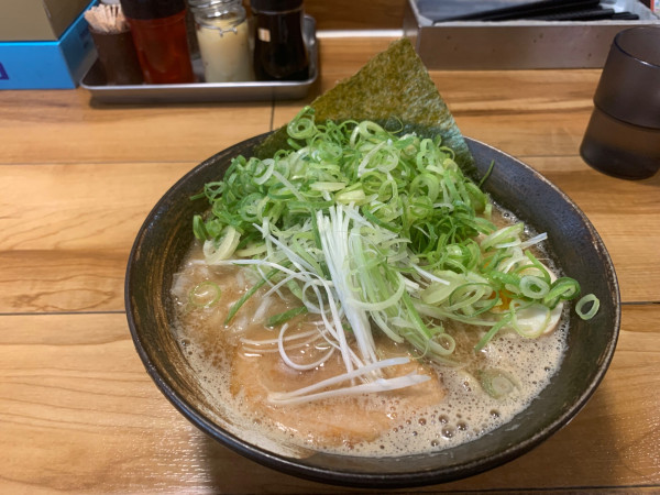 「濃厚中華そば　ネギ　替え玉4」@清勝丸 相模大野店の写真