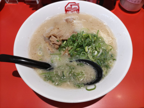 「博多豚骨ラーメン750円」@至福の一杯 ラーメン博魂の写真